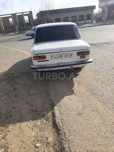 LADA (VAZ) 21011 1984, 200,000 km - 1.6 l - Şamaxı