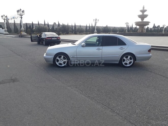 Mercedes E 220 2000, 480,000 km - 2.2 л - Gəncə