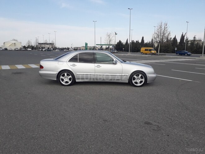 Mercedes E 220 2000, 480,000 km - 2.2 л - Gəncə