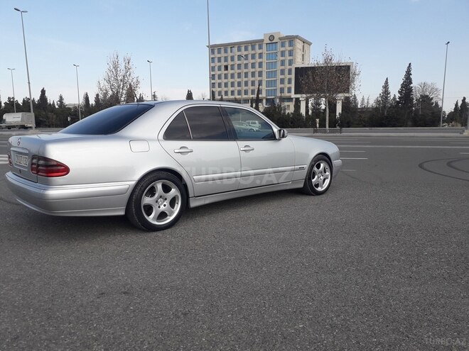 Mercedes E 220 2000, 480,000 km - 2.2 л - Gəncə