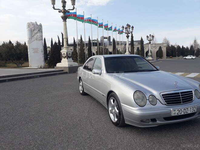 Mercedes E 220 2000, 480,000 km - 2.2 л - Gəncə