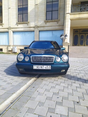 Mercedes E 240 1998, 28,566 km - 2.4 l - Sumqayıt