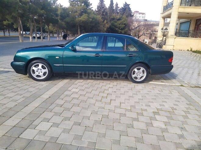 Mercedes E 240 1998, 28,566 km - 2.4 l - Sumqayıt