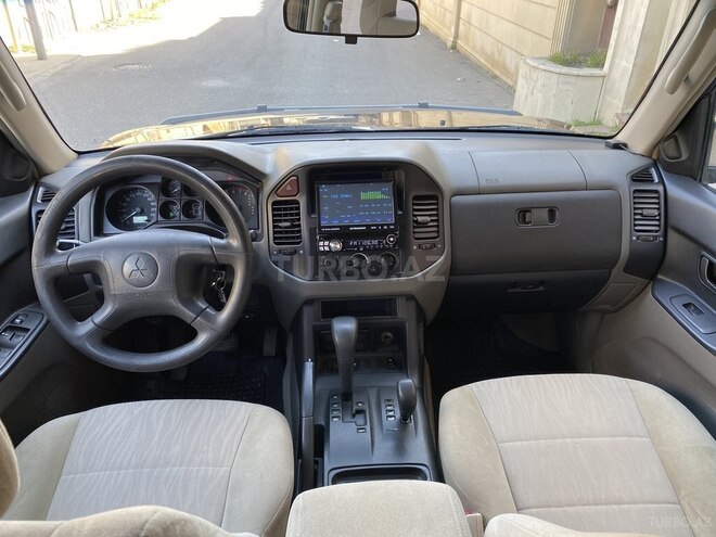 Mitsubishi Pajero 2005, 200,000 km - 3.0 l - Bakı