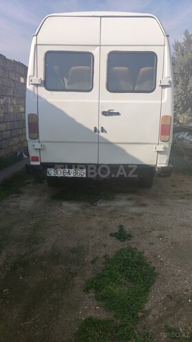 Mercedes 208 D 1994, 485,000 km - 2.3 l - Bakı