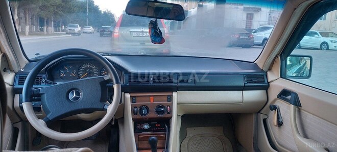 Mercedes E 300 1989, 378,528 km - 3.0 l - Sumqayıt