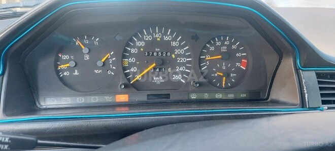 Mercedes E 300 1989, 378,528 km - 3.0 l - Sumqayıt