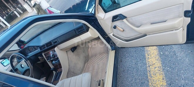 Mercedes E 300 1989, 378,528 km - 3.0 l - Sumqayıt