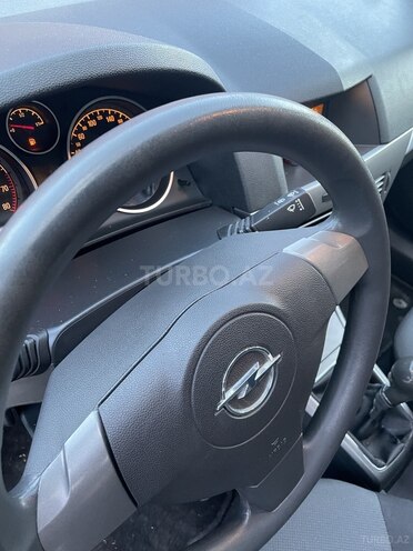 Opel Astra 2006, 158,000 km - 1.4 l - Gəncə