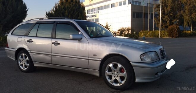 Mercedes C 220 2000, 284,713 km - 2.2 l - Sabirabad