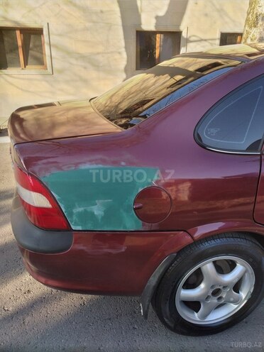Opel Vectra 1997, 452,542 km - 1.6 l - Qax