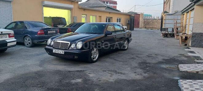 Mercedes E 240 1998, 463,699 km - 2.4 л - Bakı