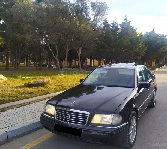 Mercedes C 250 1993, 127,000 km - 2.5 l - Bakı