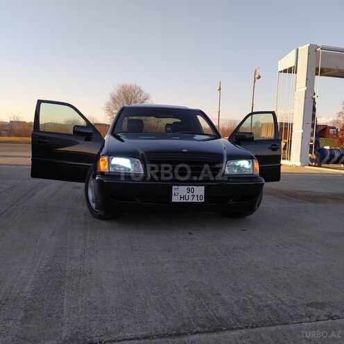 Mercedes C 230 1999, 257,000 km - 2.3 l - Bakı