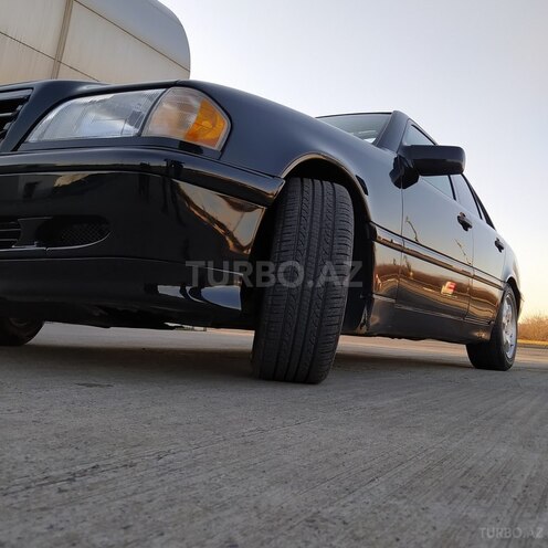 Mercedes C 230 1999, 257,000 km - 2.3 l - Bakı
