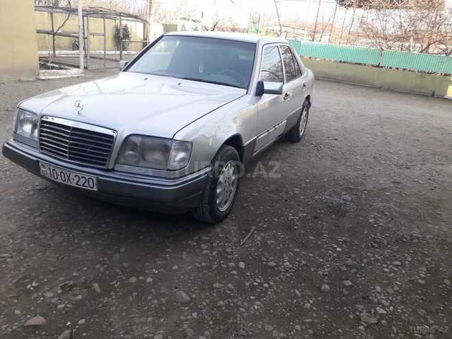 Mercedes E 220 1995, 430,000 km - 2.2 л - Bakı