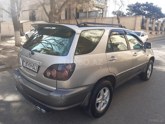 Toyota Harrier 2001, 198,000 km - 2.2 л - Bakı