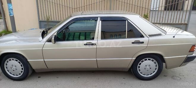 Mercedes 190 1991, 250,000 km - 2.6 l - Bakı