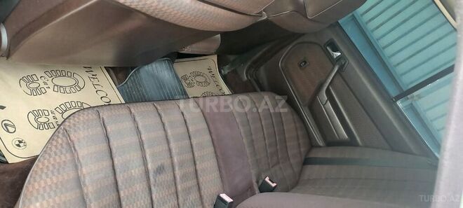 Mercedes 190 1991, 250,000 km - 2.6 l - Bakı