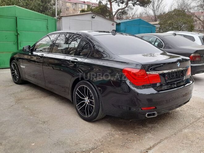 BMW 750 2009, 179,000 km - 4.4 л - Bakı