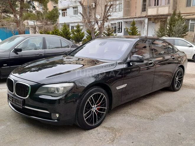 BMW 750 2009, 179,000 km - 4.4 л - Bakı
