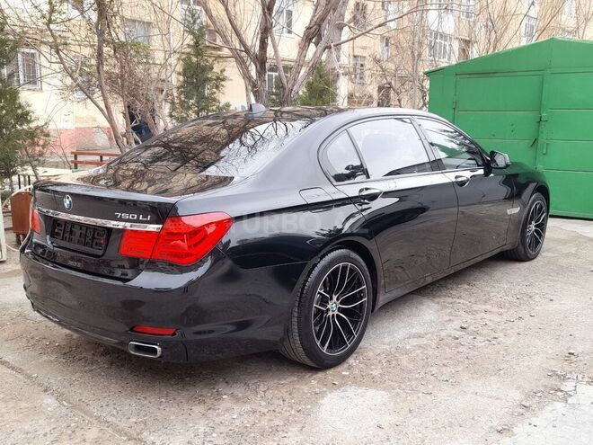 BMW 750 2009, 179,000 km - 4.4 л - Bakı