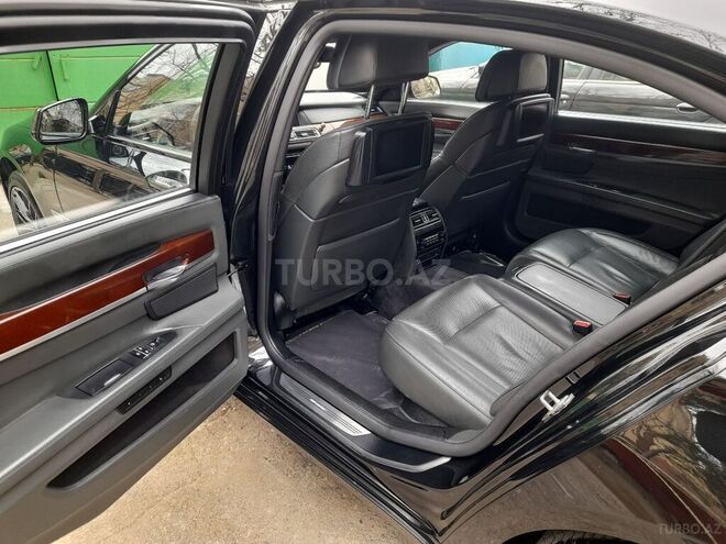 BMW 750 2009, 179,000 km - 4.4 л - Bakı