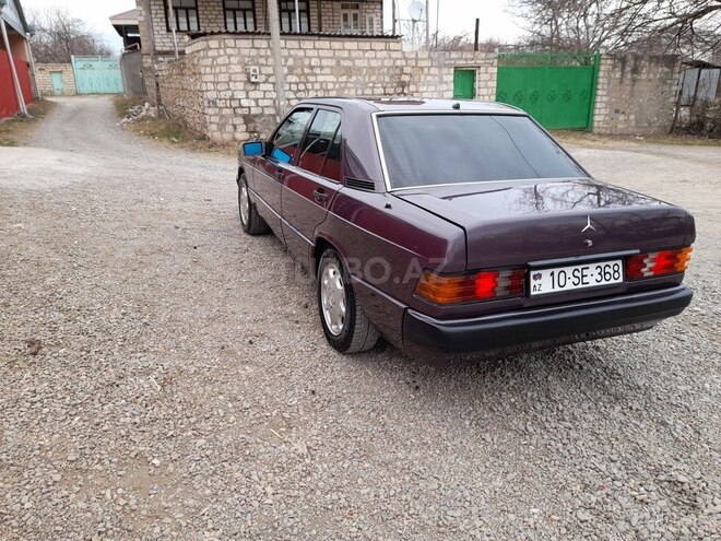 Mercedes 190 1992, 228,000 km - 2.0 l - Qazax