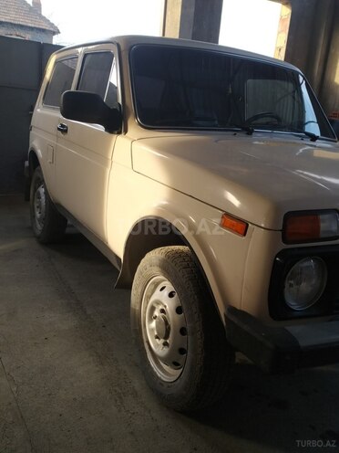 LADA (VAZ) Niva 1992, 193,000 km - 1.6 л - Zaqatala