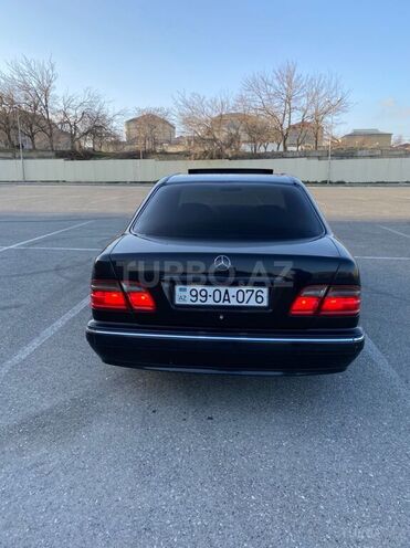 Mercedes E 220 1999, 506,534 km - 2.2 l - Bakı