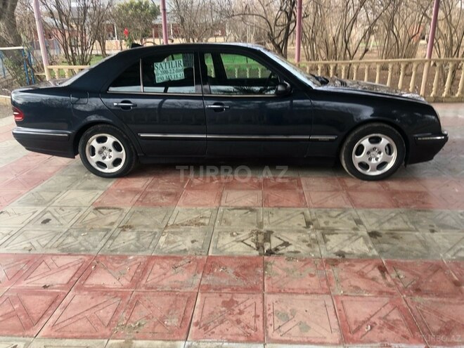 Mercedes E 220 2000, 250,000 km - 2.2 l - Ağcabədi