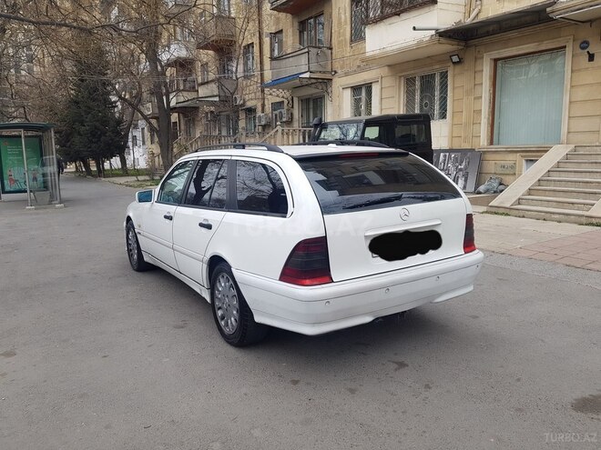 Mercedes C 220 1999, 300,000 km - 2.2 л - Bakı