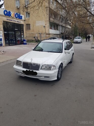 Mercedes C 220 1999, 300,000 km - 2.2 л - Bakı
