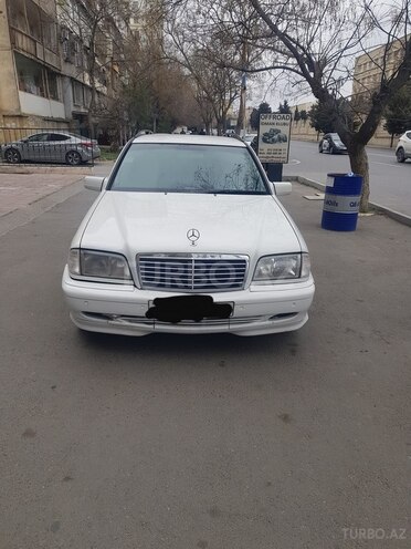 Mercedes C 220 1999, 300,000 km - 2.2 л - Bakı