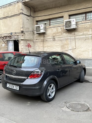 Opel Astra 2009, 172,000 km - 1.4 l - Gəncə