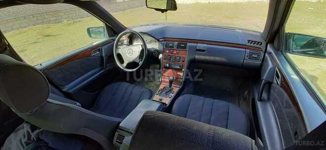 Mercedes E 200 1997, 415,000 km - 2.0 l - Bakı