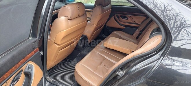 BMW 535 2000, 300,000 km - 3.5 l - Mingəçevir