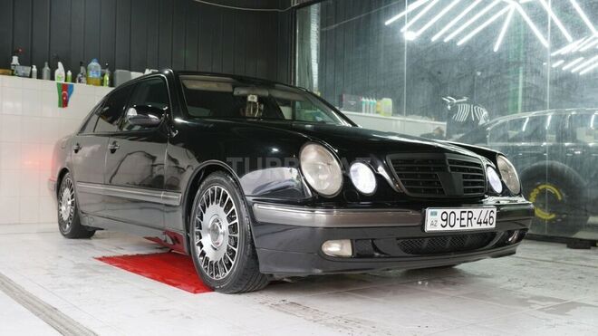 Mercedes E 280 2001, 230,000 km - 2.8 l - Bakı