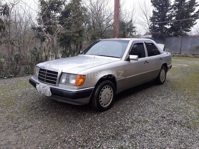 Mercedes E 250 1993, 352,123 km - 2.5 l - Lənkəran