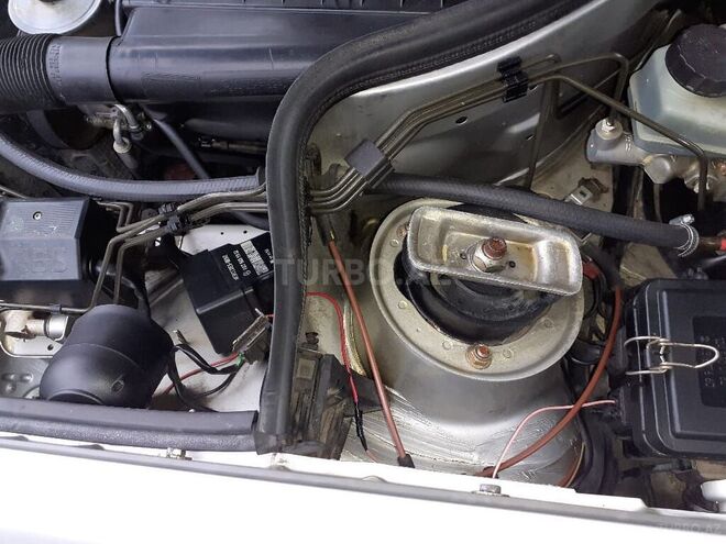 Mercedes E 250 1993, 352,123 km - 2.5 l - Lənkəran