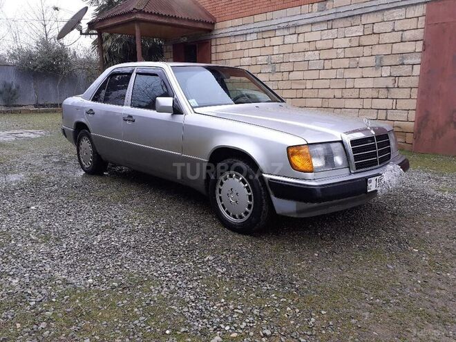Mercedes E 250 1993, 352,123 km - 2.5 l - Lənkəran