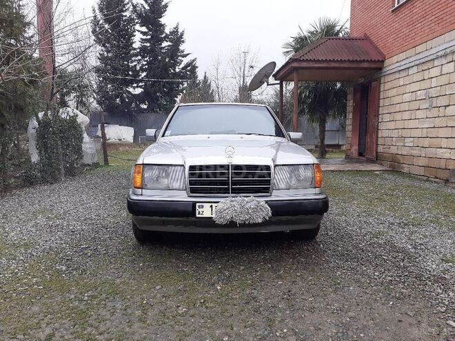 Mercedes E 250 1993, 352,123 km - 2.5 l - Lənkəran