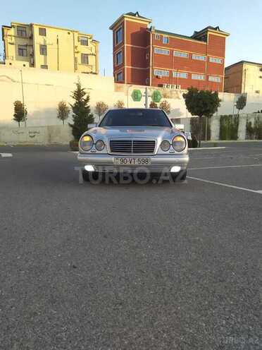 Mercedes E 320 1998, 370,000 km - 3.2 l - Bakı