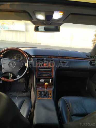 Mercedes E 320 1998, 370,000 km - 3.2 l - Bakı
