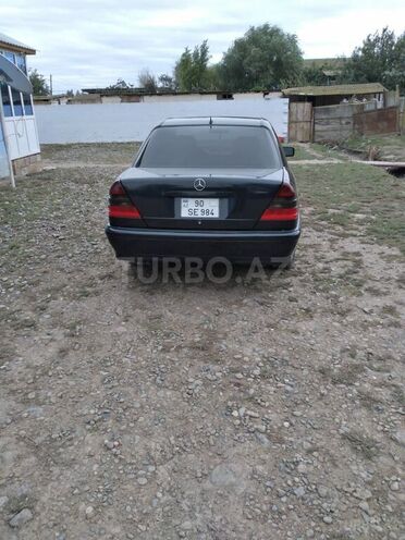 Mercedes C 200 2000, 317,000 km - 2.0 л - Bakı