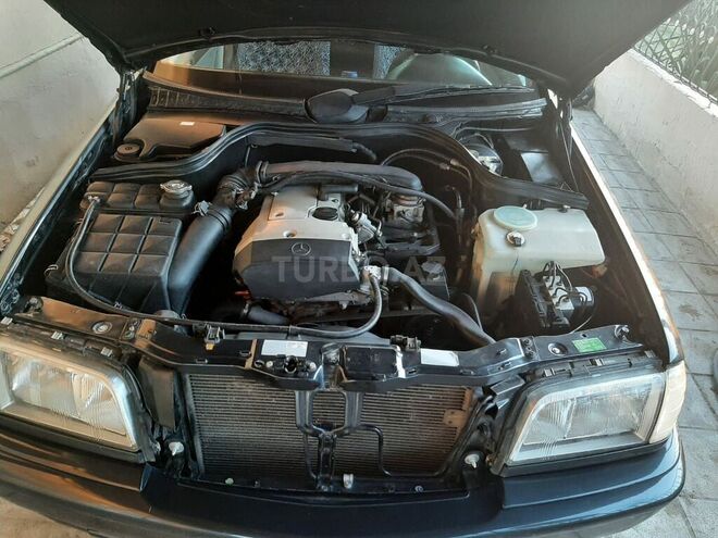 Mercedes C 200 2000, 317,000 km - 2.0 л - Bakı
