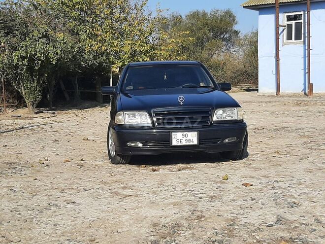 Mercedes C 200 2000, 317,000 km - 2.0 л - Bakı