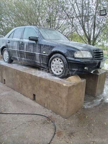 Mercedes C 200 2000, 317,000 km - 2.0 л - Bakı