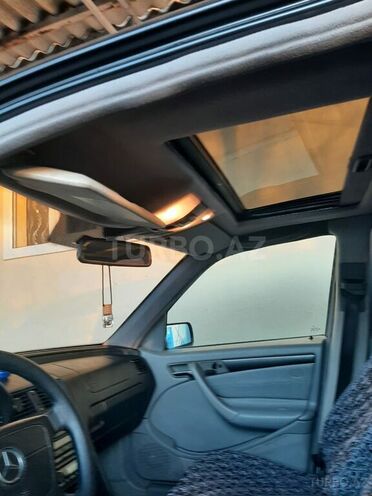 Mercedes C 200 2000, 317,000 km - 2.0 л - Bakı