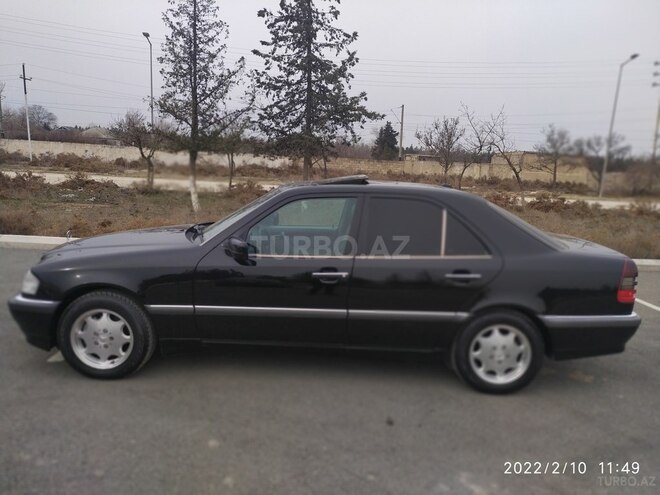 Mercedes C 230 2000, 305,000 km - 2.3 л - Şirvan
